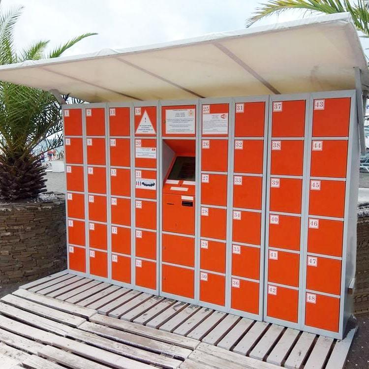 Taquillas inteligentes (Smart Lockers) en la playa España, Alicante 2018